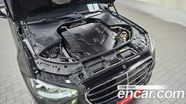 Mercedes-Benz S-Class 2021 — Фото 6/20