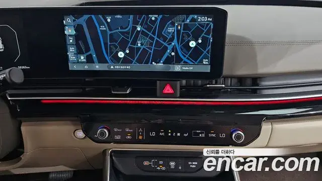 Kia Carnival 2024 — Photo 13/34