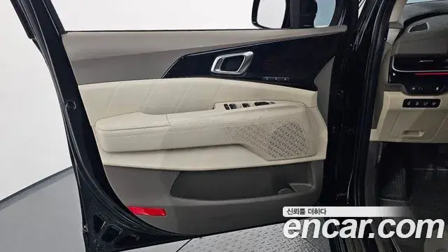 Kia Carnival 2024 — Photo 5/34