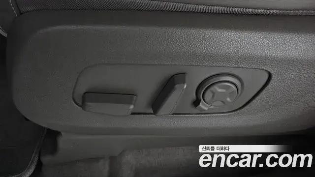 Kia Carnival 2024 — Photo 26/34