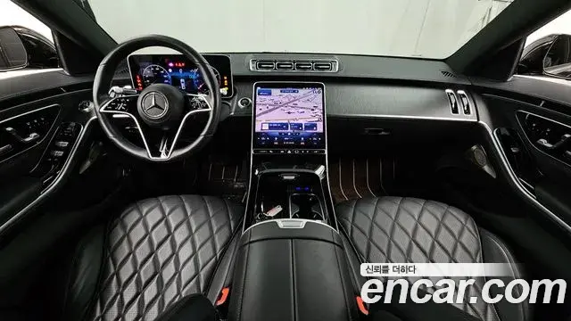 Mercedes-Benz S-Class 2022 — Photo 10/20