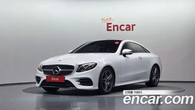 Mercedes-Benz E-Class 2019 — ფოტო 8/20