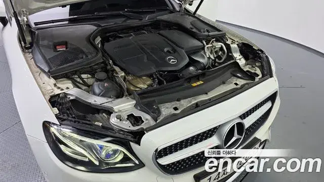 Mercedes-Benz E-Class 2019 — ფოტო 2/20