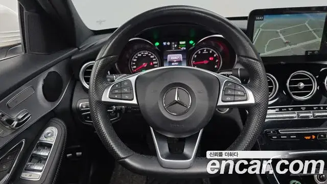Mercedes-Benz C-Class 2018 — ფოტო 31/31