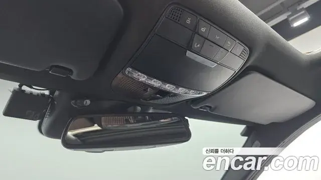Mercedes-Benz C-Class 2018 — ფოტო 19/31