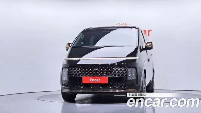 Hyundai Staria 2025 — Şəkil 12/20