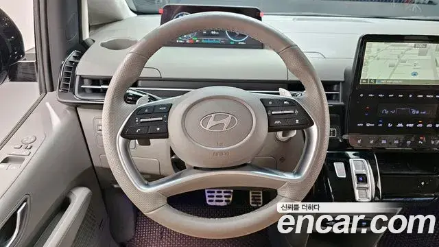 Hyundai Staria 2025 — Şəkil 15/20