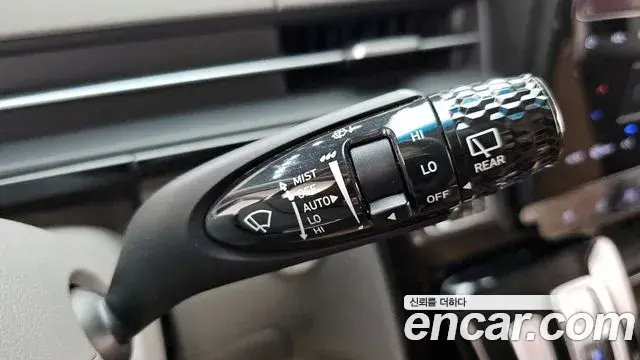 Hyundai Staria 2025 — Şəkil 13/20