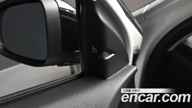Volvo V40 Cross Country 2019 — ფოტო 6/38