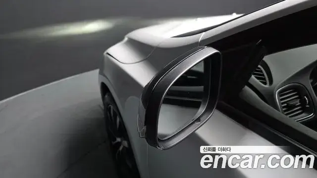 Volvo V40 Cross Country 2019 — ფოტო 4/38