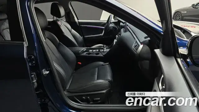 Genesis G70 2019 — Şəkil 1/33