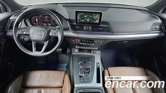 Audi Q5 2020 — Фото 7/20