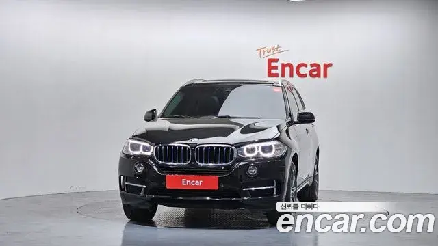 BMW X5 2018 — ფოტო 24/31