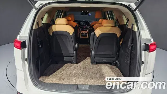 Kia Carnival 2022 — Фото 20/20