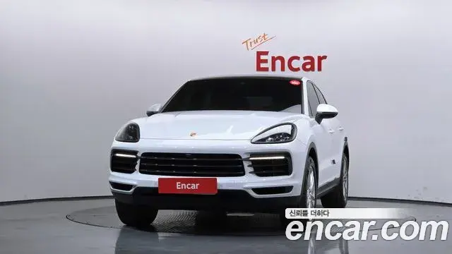 Porsche Cayenne 2021 — Şəkil 23/34