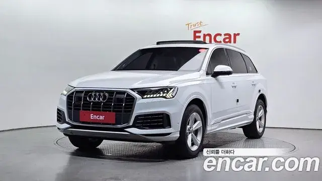 Audi Q7 2020 — ფოტო 4/32