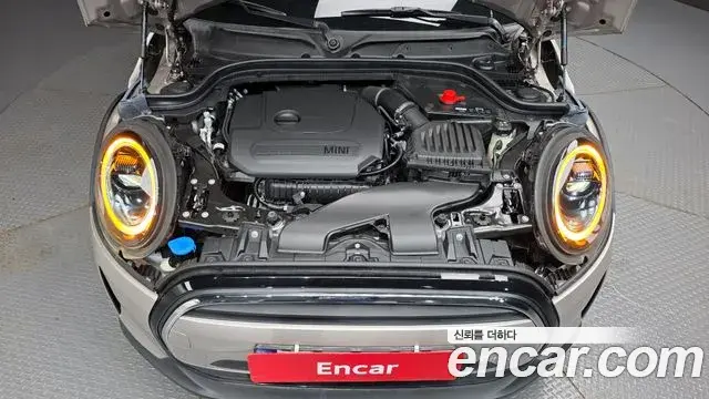 Mini Cooper 2024 — Photo 5/20