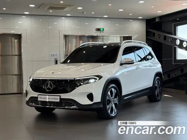 Mercedes-Benz EQB 2025 — Photo 7/19
