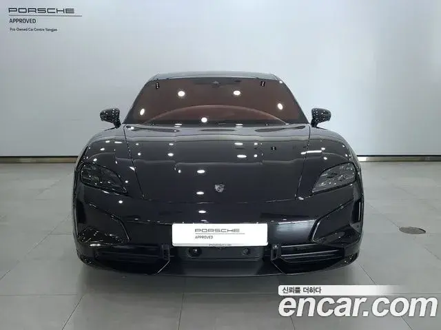 Porsche Taycan 2025 — Photo 7/20