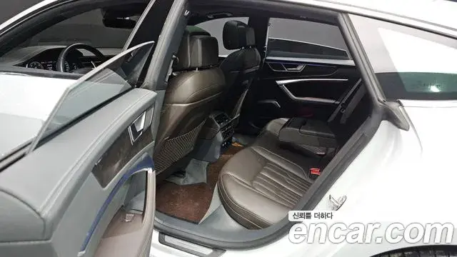 Audi A7 2020 — Photo 5/35