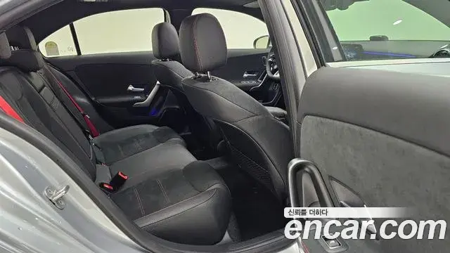 Mercedes-Benz A-Class 2025 — Фото 8/17