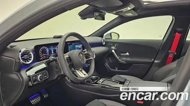 Mercedes-Benz A-Class 2025 — Фото 13/17
