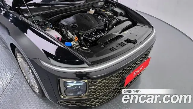 Hyundai Grandeur Hybrid 2023 — Photo 24/36