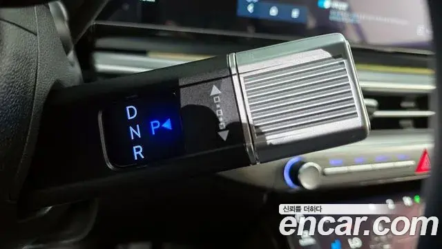 Hyundai Grandeur Hybrid 2023 — Photo 3/36