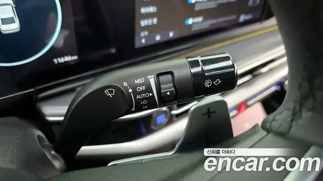 Hyundai Grandeur Hybrid 2023 — Photo 1/36