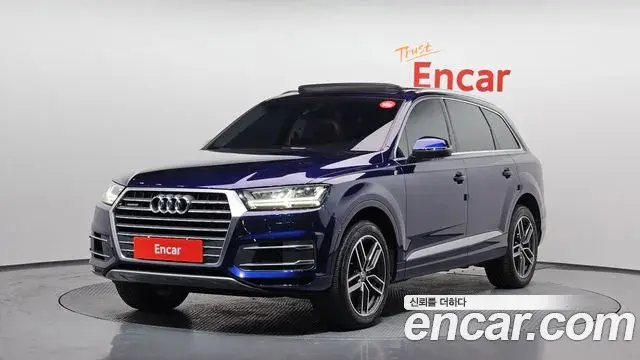Audi Q7 2019 — ფოტო 15/31
