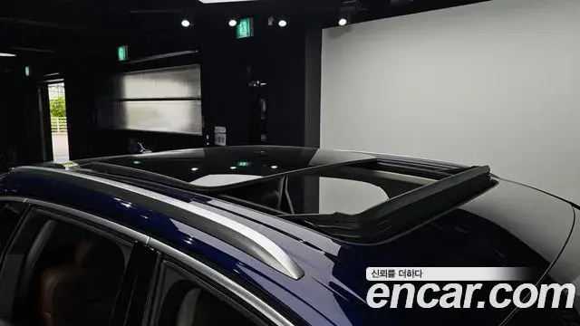 Audi Q7 2019 — ფოტო 17/31