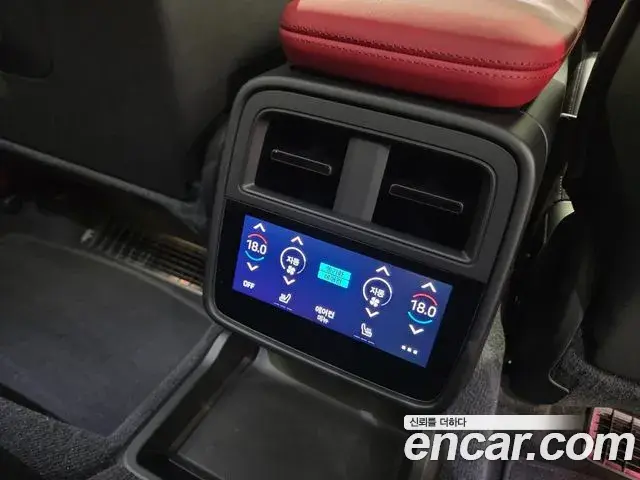 Porsche Taycan 2025 — ფოტო 12/20