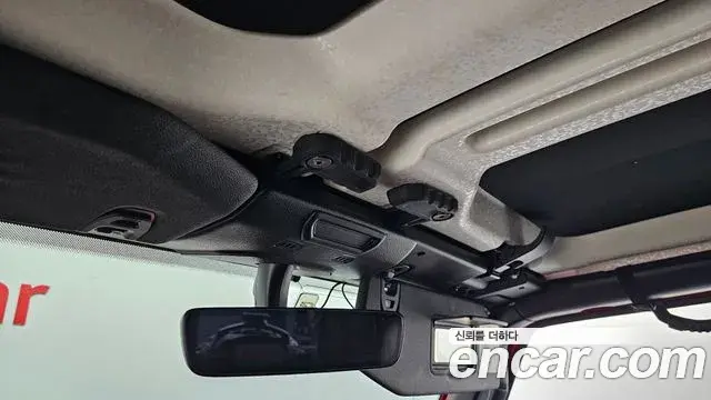 Jeep Wrangler 2018 — ფოტო 4/34