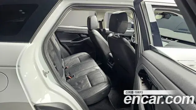 Land Rover Range Rover Evoque 2022 — ფოტო 10/20