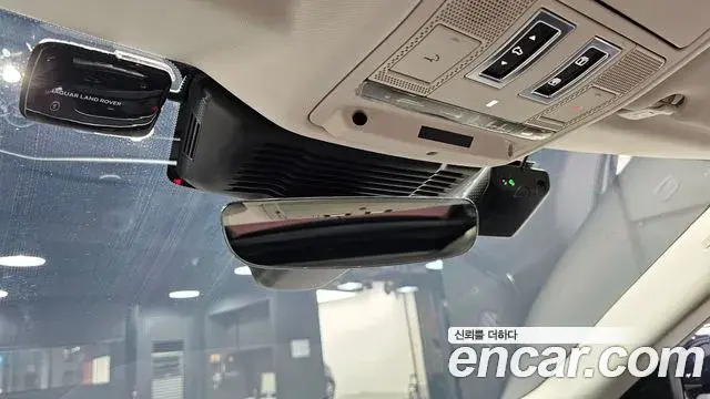 Land Rover Range Rover Evoque 2022 — ფოტო 14/20