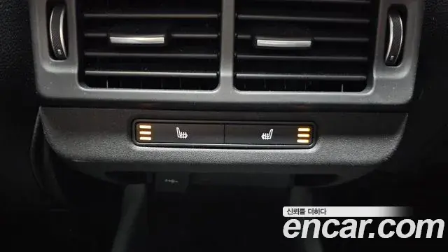 Land Rover Range Rover Evoque 2022 — ფოტო 2/20