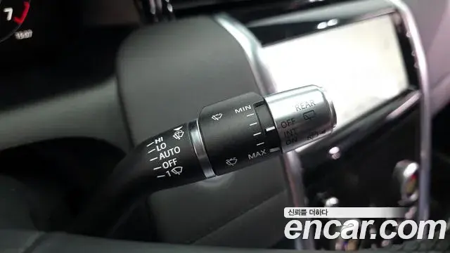 Land Rover Discovery Sport 2021 — Photo 12/34