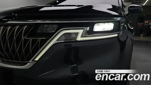 Kia Carnival 2021 — ფოტო 24/31