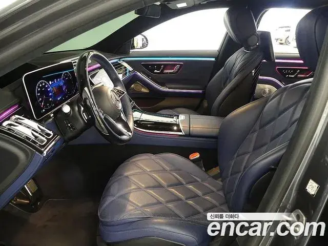 Mercedes-Benz S-Class 2024 — Photo 12/20