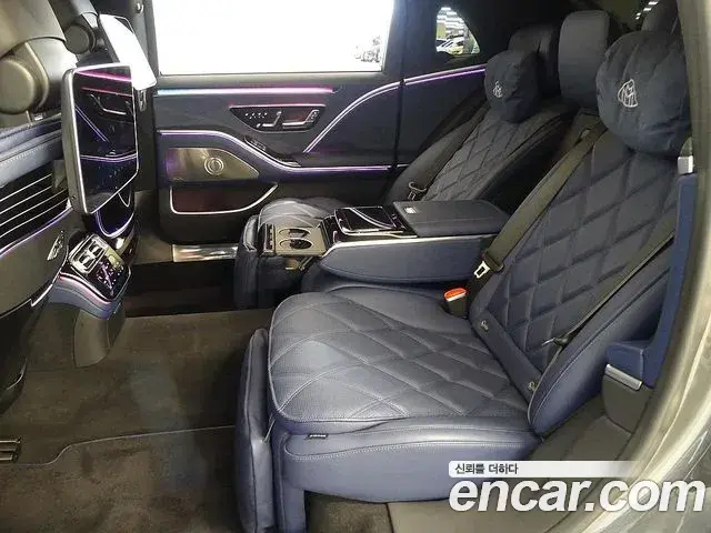 Mercedes-Benz S-Class 2024 — Photo 16/20