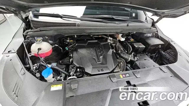 Kia Carnival 2023 — Şəkil 19/30
