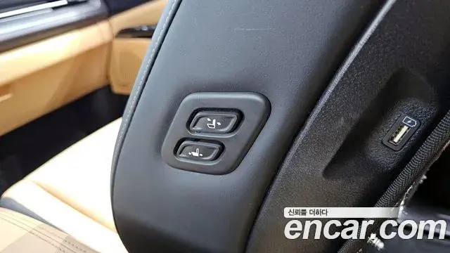Kia Carnival 2023 — Şəkil 24/30