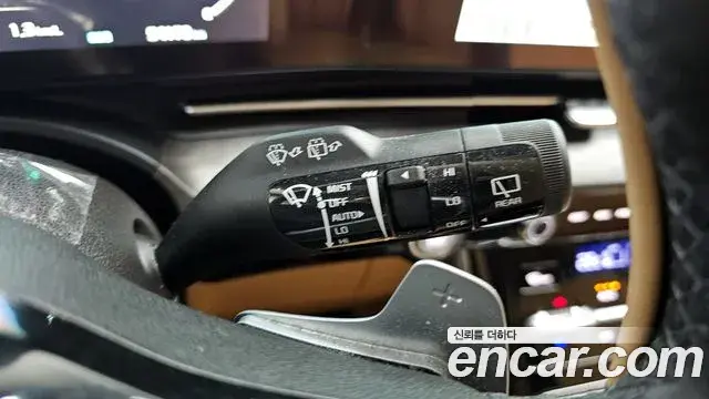 Kia Carnival 2023 — Şəkil 4/30