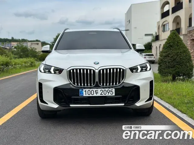 BMW X5 2025 — Фото 2/20