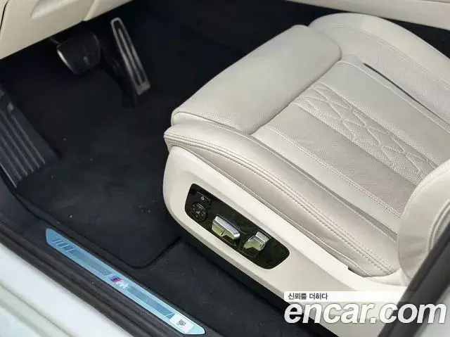 BMW X5 2025 — Фото 9/20