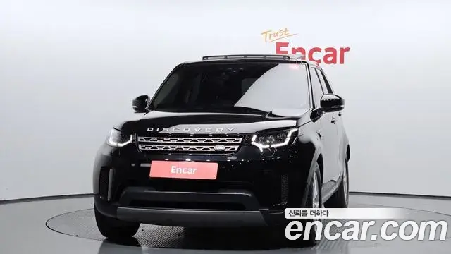 Land Rover Discovery 5 2018 — Фото 3/20