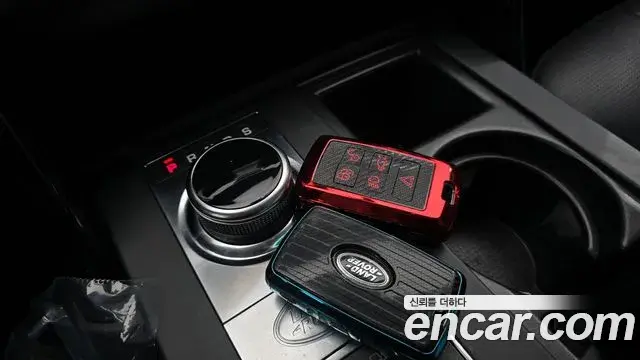Land Rover Discovery 5 2018 — Фото 9/20