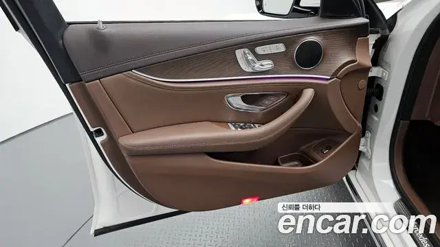 Mercedes-Benz E-Class 2019 — Şəkil 5/33