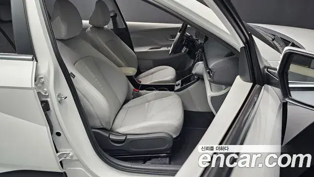 Hyundai Kona 2025 — Фото 10/20