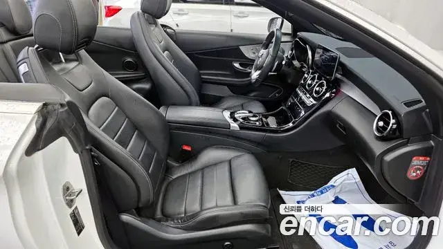 Mercedes-Benz C-Class 2019 — Şəkil 28/29